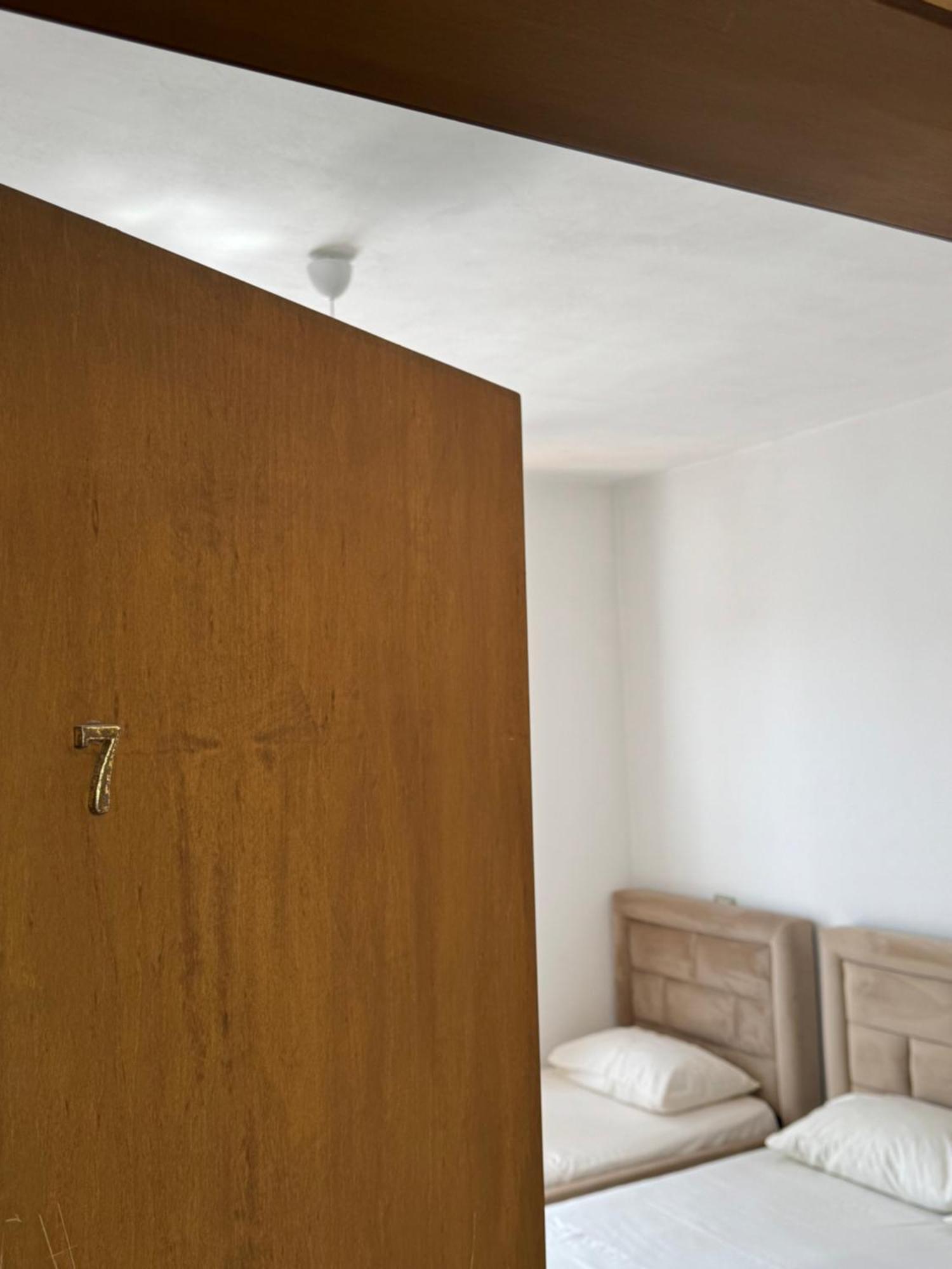 Guesthouse Cami Durrës 외부 사진